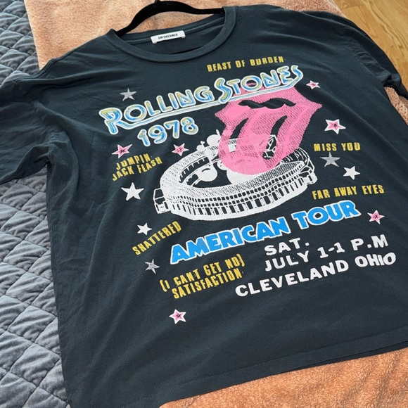 Daydreamer Rolling Stones Merch Tee - Picture 5 of 9